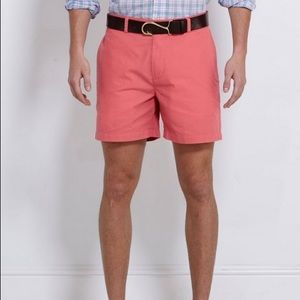 Vineyard Vines men’s pink/red club shorts